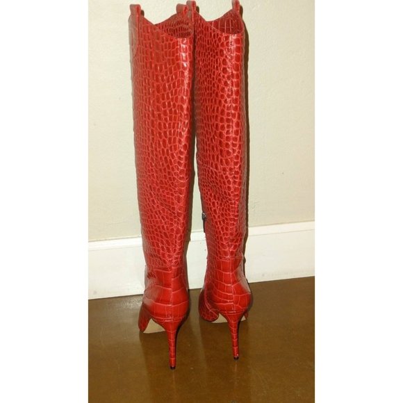 SOLD VINCE CAMUTO Kervana Pointy Toe Knee High Crocodile Boot Red 8.5 NEW - Picture 13 of 13